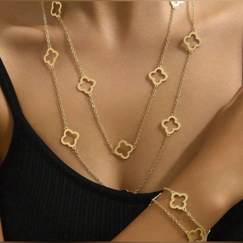 18K Gold Clover Shape Layered Long Interval Necklace and Bracelet Set - Picture 2 of 6